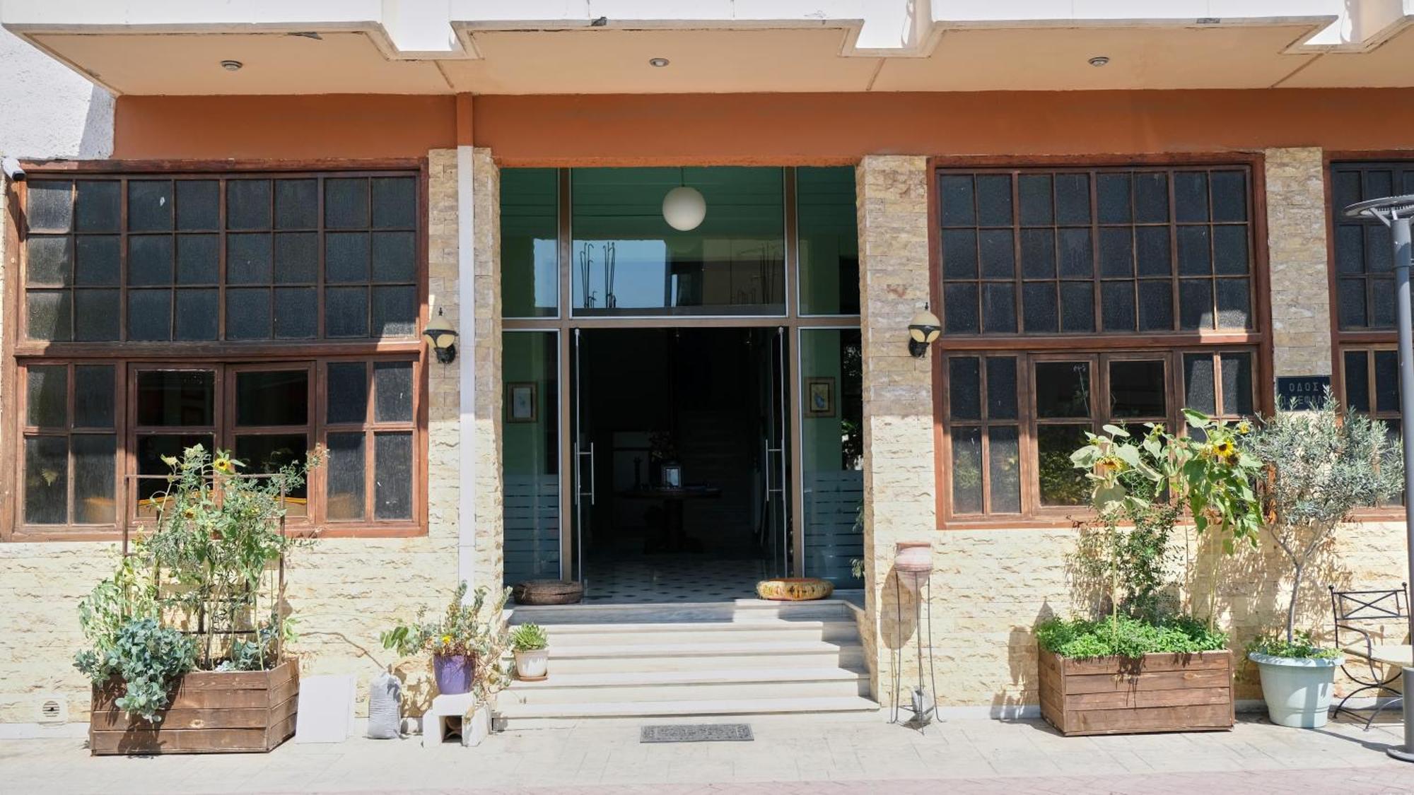 Leto Hotel 迈加洛波利斯 外观 照片